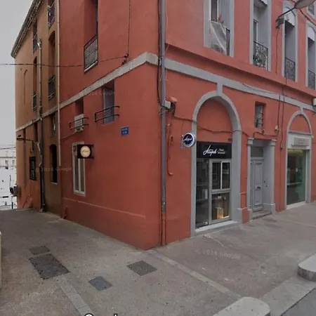 Climatise Centre Apartment